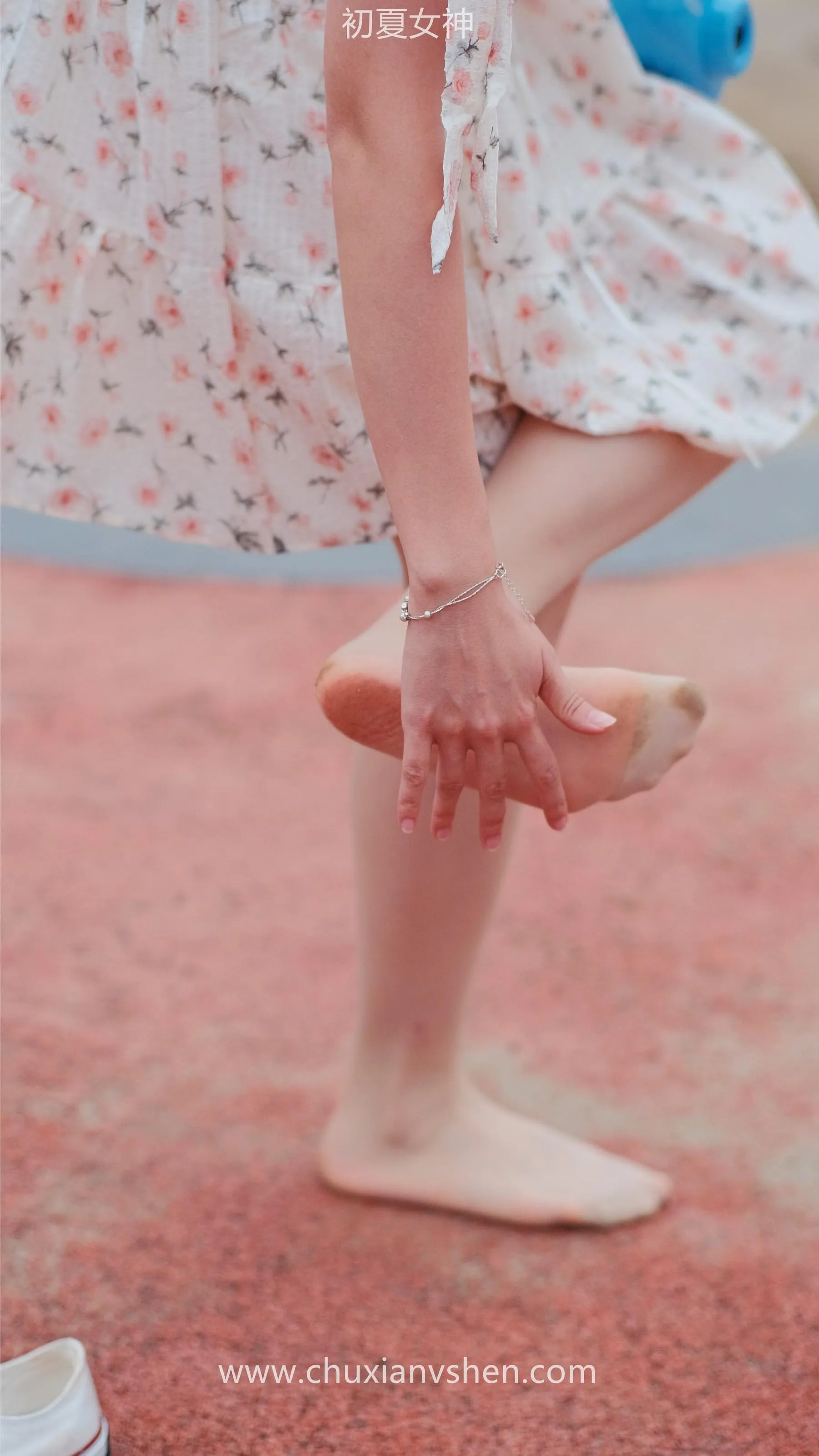 初夏女神 NO.050 双双 公园游玩 [221P]插图4